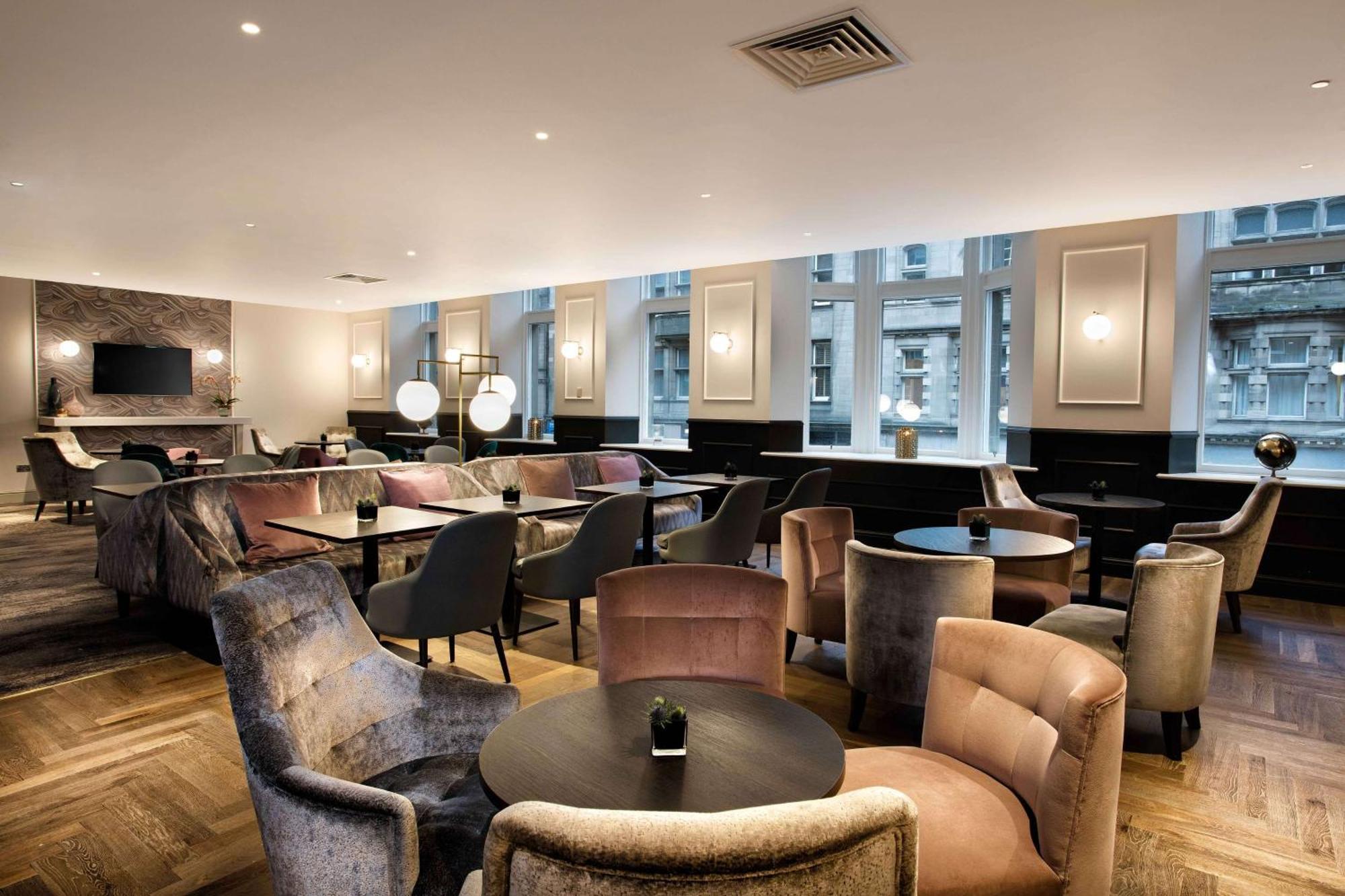 Hotel Hilton Edinburgh Carlton Exterior foto
