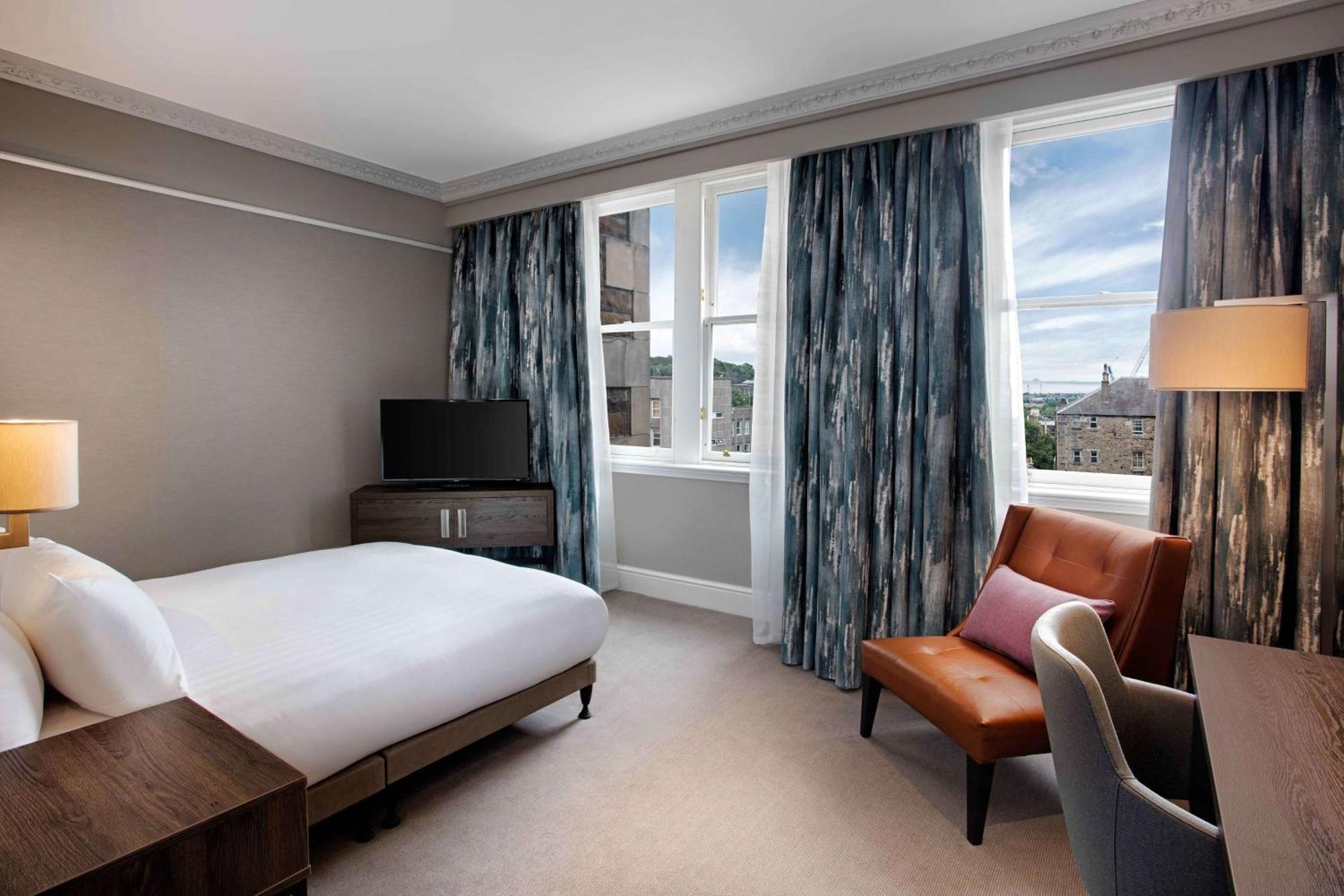 Hotel Hilton Edinburgh Carlton Exterior foto