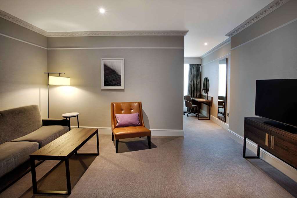 Hotel Hilton Edinburgh Carlton Zimmer foto