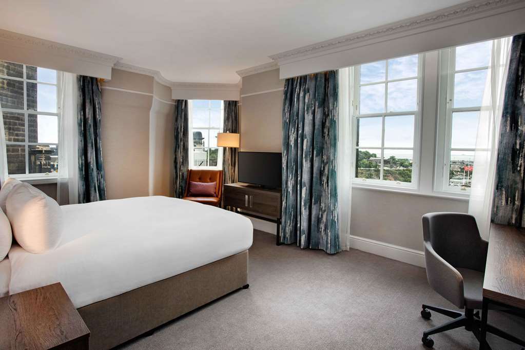 Hotel Hilton Edinburgh Carlton Zimmer foto